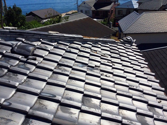 明石市の強風で飛散したと思われる棟瓦